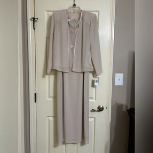 Elegant Cream Dress and Jacket Set. Perfect for mother/grandmother of the bride.